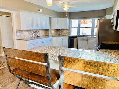 Beautiful granite counter tops!