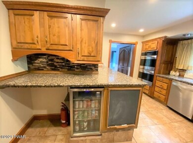 1133 Red Hawk Dr, Lake Ariel, PA 18436 - photo 6