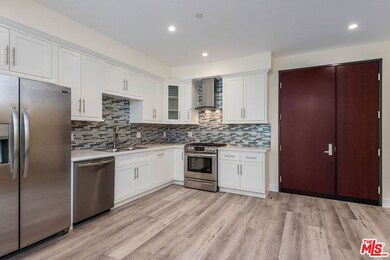 1237 S Holt Ave unit 204, Los Angeles, CA 90035 - photo 4