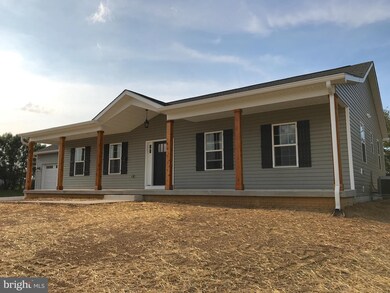 169 Eiderdown Dr, Martinsburg, WV 25404 - photo 2