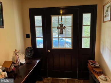 5846 Glatfelters Station Rd, Seven Valleys, PA 17360 - photo 3