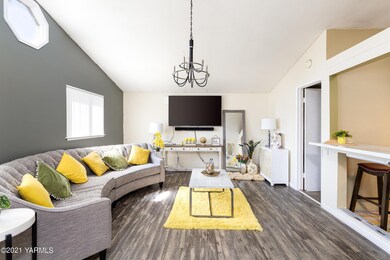 2215S5th_05