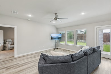 647 Oak Hill Way, Red Oak, TX 75154 - photo 6