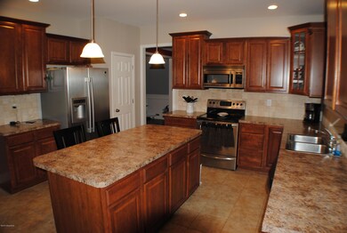 8931 Gentlewind Way, Louisville, KY 40291 - photo 7