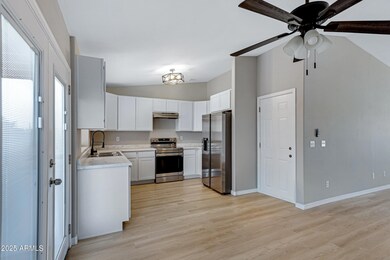 14075 S Avalon Rd, Arizona City, AZ 85123 - photo 7