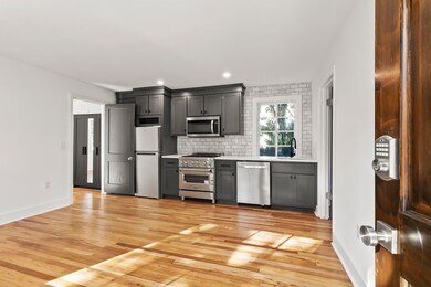 19 Smith Street, C-6