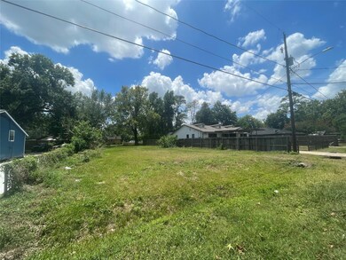 7322 Touchstone St, Houston, TX 77028 - photo 2