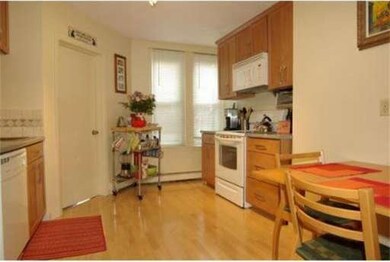 146 Salem St unit 4, Boston, MA 02113 - photo 3