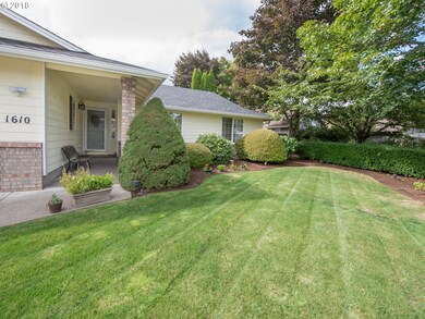 1610 Ridgley Blvd, Eugene, OR 97401 - photo 3