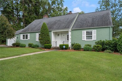 61 Applegate Rd, Cranston, RI 02920 - photo 3