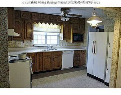 309 19th St, Dunbar, WV 25064 - photo 2