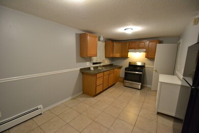 25A Abbott St unit B, Lawrence, MA 01843 - photo 3
