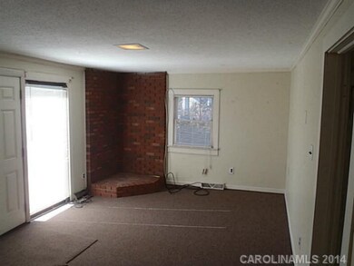 1124 Davie Ave, Statesville, NC 28677 - photo 2