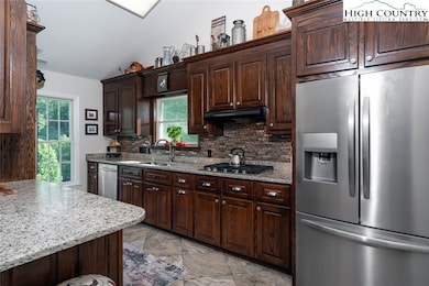 8326 Nc Highway 194 S, Banner Elk, NC 28604 - photo 6