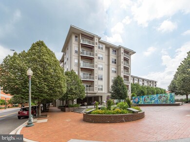 8045 Newell St unit 113, Silver Spring, MD 20910 - photo 2