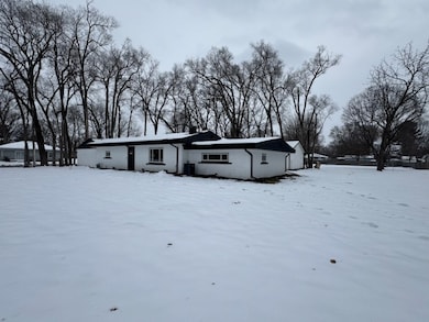 4205 Grimes St, Sterling, IL 61081 - photo 2