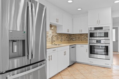 2 Proctor St, Hopkinton, MA 01748 - photo 5