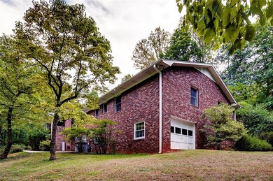 1304 Autumn Wood Ln, Asheboro, NC 27205 - photo 4