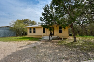 930 County Road 342, Hondo, TX 78861 - photo 2