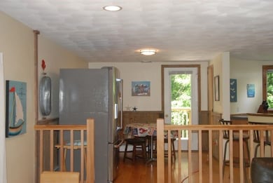 414 Middlebridge Rd, Wakefield, RI 02879 - photo 3