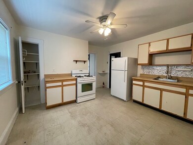 264 Robbins St unit A, Waltham, MA 02453 - photo 3