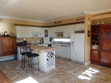 786 Mt Castle Dr, Eagle Point, OR 97524 - photo 6