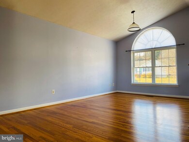 393 Universe Dr, Martinsburg, WV 25404 - photo 7