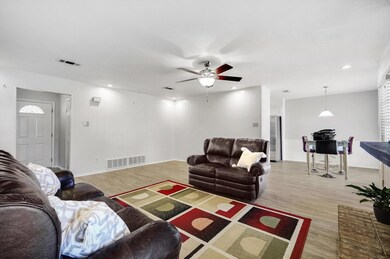 7909 Ulster Dr, North Richland Hills, TX 76180 - photo 4