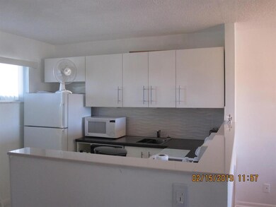 2668 N Garden Drive 003