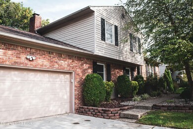 8006 Rochelle Rd, Louisville, KY 40228 - photo 2