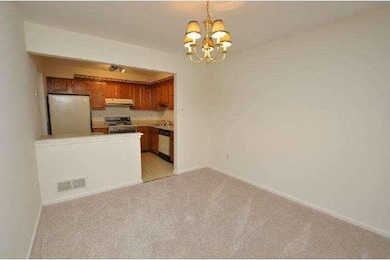 834 Westfield Dr unit 4, Cinnaminson, NJ 08077 - photo 4