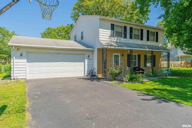 224 Rhoads Ave, Lincoln, IL 62656 - photo 2