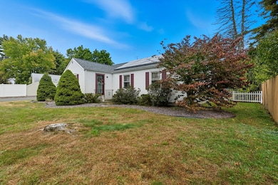 114 Brookside Cir, Springfield, MA 01129 - photo 4
