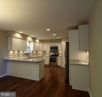 14522 Delcastle Dr, Bowie, MD 20721 - photo 2