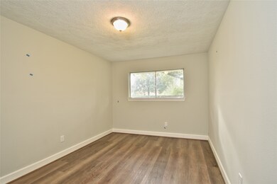 511 Heather Ln, Friendswood, TX 77546 - photo 7