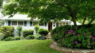 59 Rockcrest Dr, Cranston, RI 02920 - photo 3