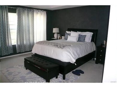 23249 Beachcomber Ln, Valencia, CA 91355 - photo 5