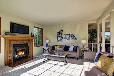 541 Hemlock Way, Edmonds, WA 98020 - photo 3