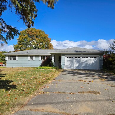 1636 Bayview Dr, Norton Shores, MI 49441 - photo 3