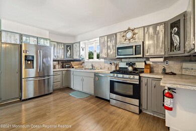 1041 Bayview Ave unit SUMMER RENTAL, Bayville, NJ 08721 - photo 7