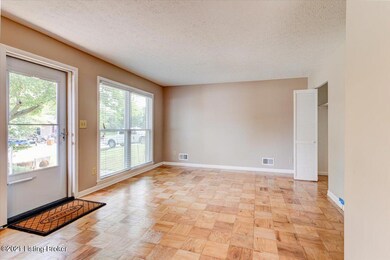 07-7612 Norwich Blvd-7