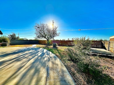 4008 Vicky St, Big Spring, TX 79720 - photo 3