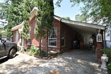 7008 Duan St, Houston, TX 77022 - photo 2