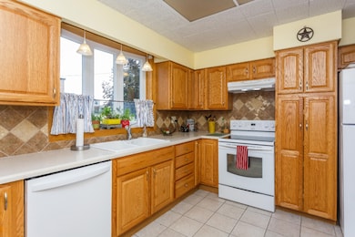 9760 Maple St, Bridgman, MI 49106 - photo 4