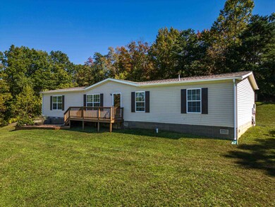989 Georgia Ave, Waynesboro, VA 22980 - photo 4