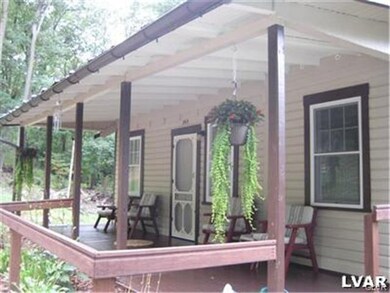 365 Stoneridge Rd, Emmaus, PA 18049 - photo 4