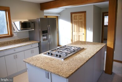 9551 Highwind Ct, Columbia, MD 21045 - photo 6