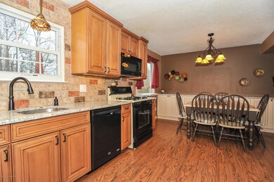 3 Admirals Row, Freehold, NJ 07728 - photo 4