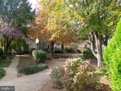 2442 Ridgehampton Ct, Reston, VA 20191 - photo 6