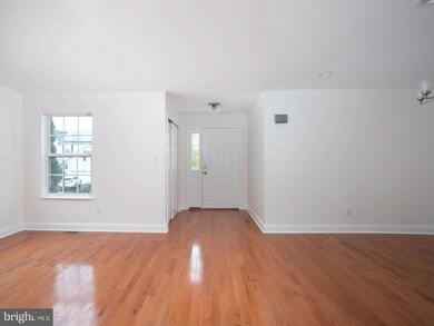 11 Greenbrook Dr, Columbus, NJ 08022 - photo 3